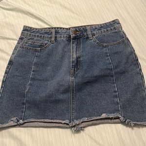 Raw hem Jean skirt